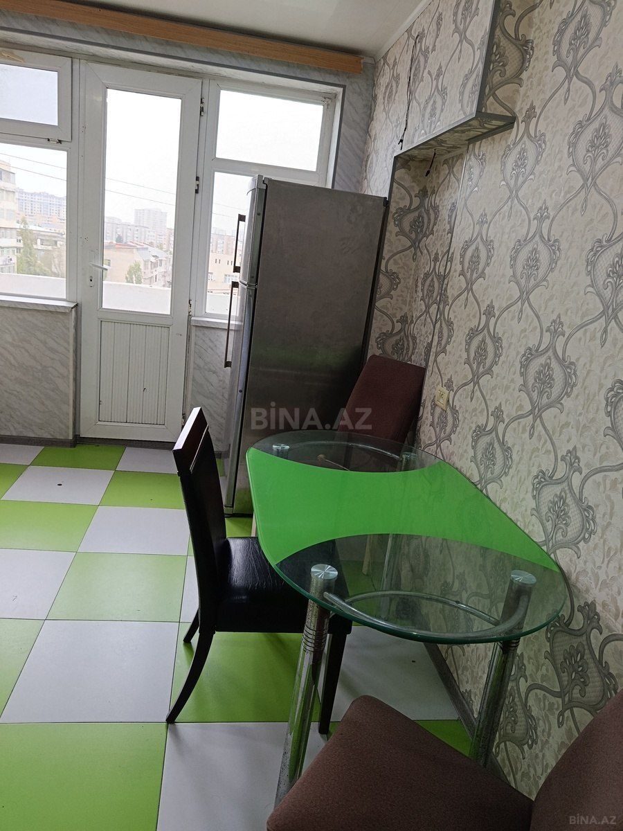2 otaqlı Köhnə tikili, Xalqlar Dostluğu m., Bakı