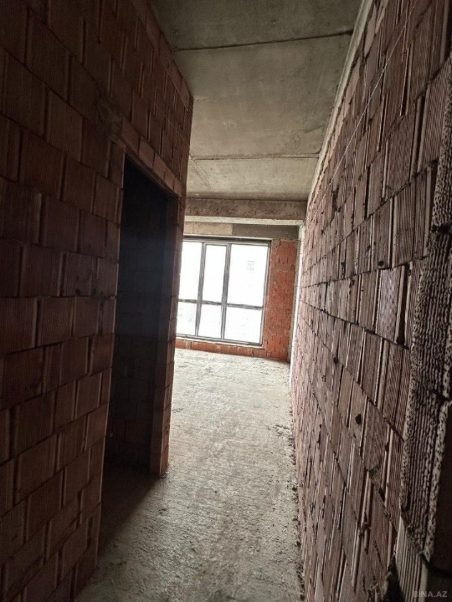 3 otaqlı Yeni tikili, Koroğlu m., Bakı