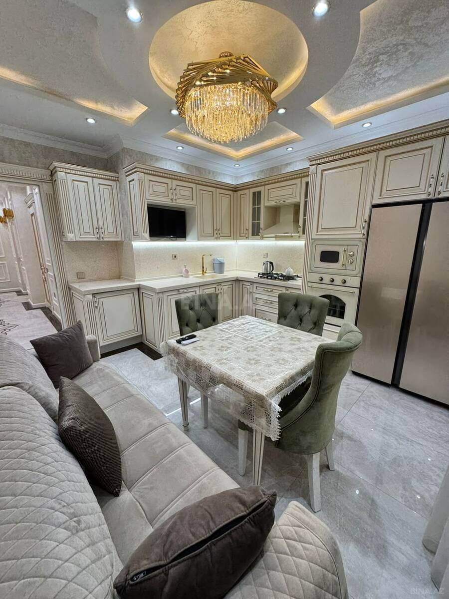3 otaqlı Yeni tikili, 8 Noyabr m., Bakı
