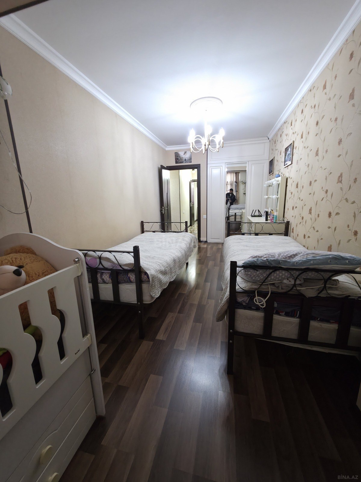 3 otaqlı Köhnə tikili, Bakıxanov q., Bakı