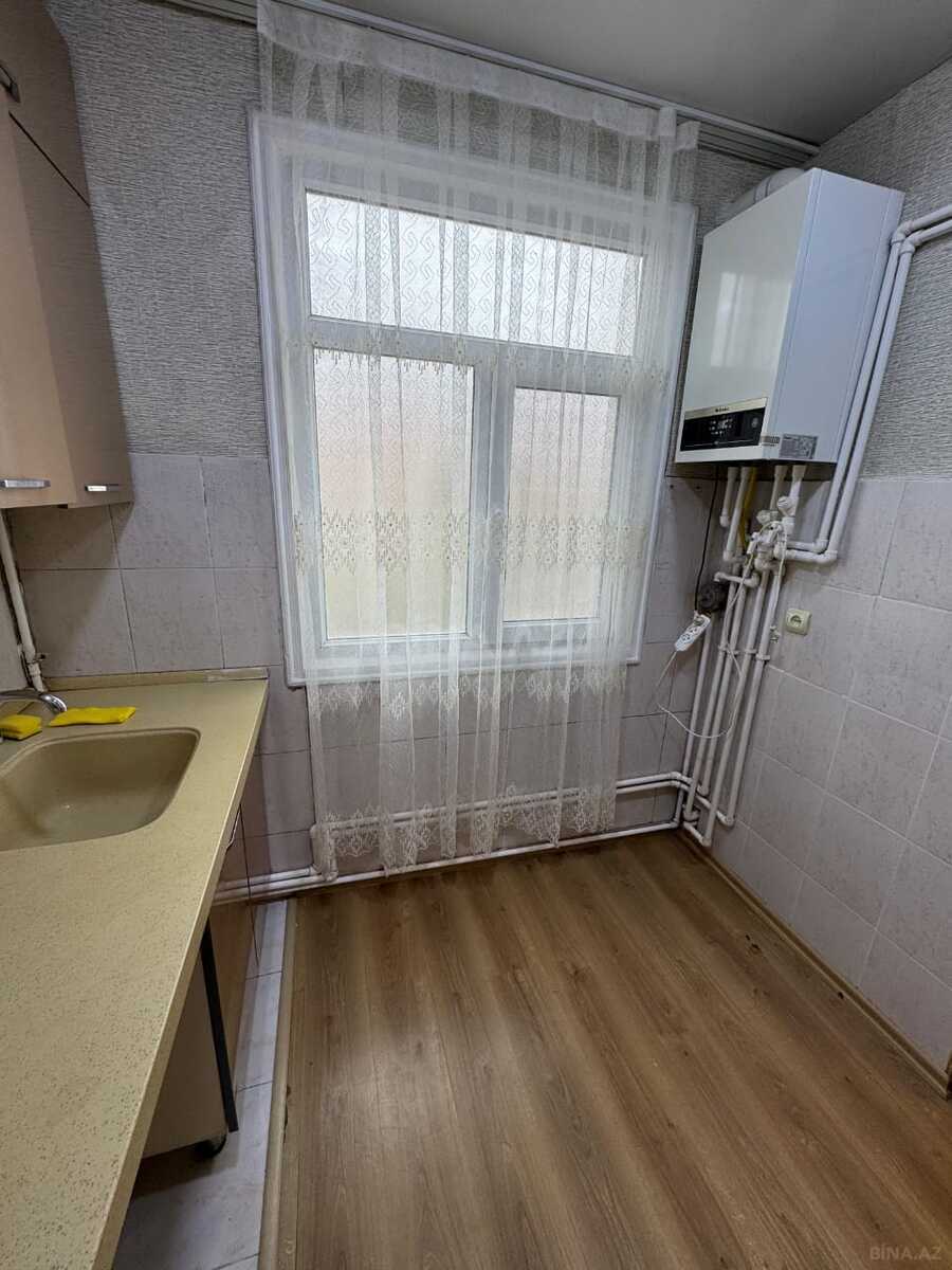 2 otaqlı Köhnə tikili, Memar Əcəmi m., Bakı