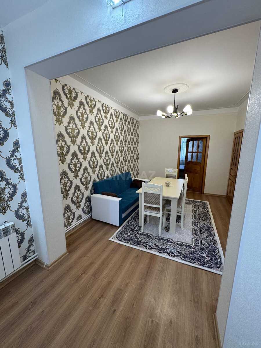 2 otaqlı Köhnə tikili, Memar Əcəmi m., Bakı