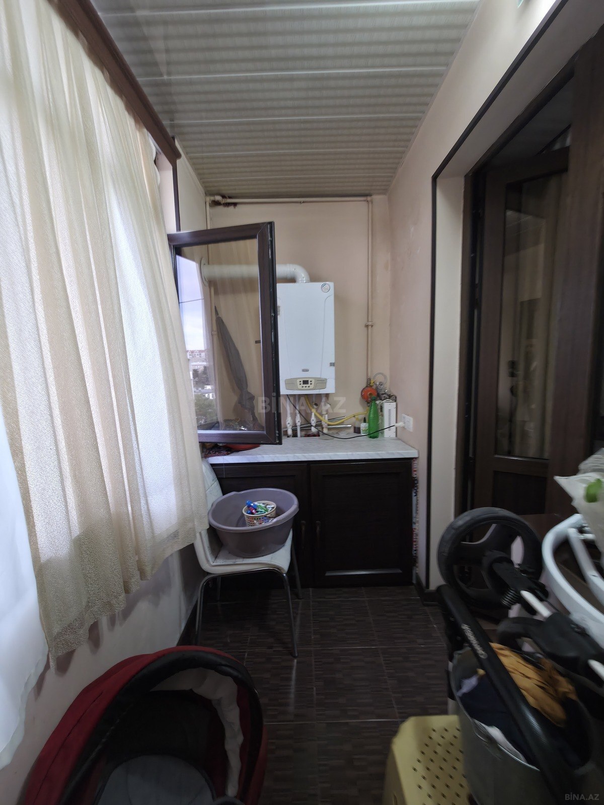 3 otaqlı Köhnə tikili, Bakıxanov q., Bakı