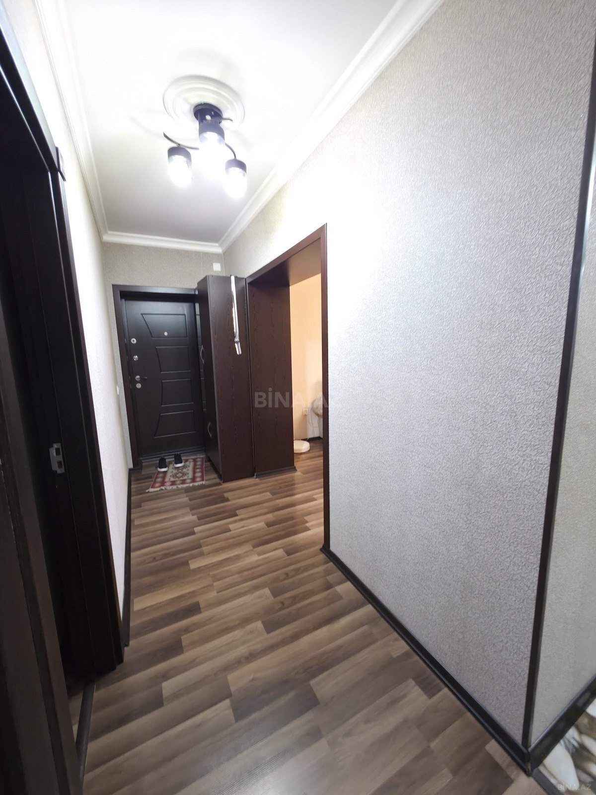 3 otaqlı Köhnə tikili, Bakıxanov q., Bakı