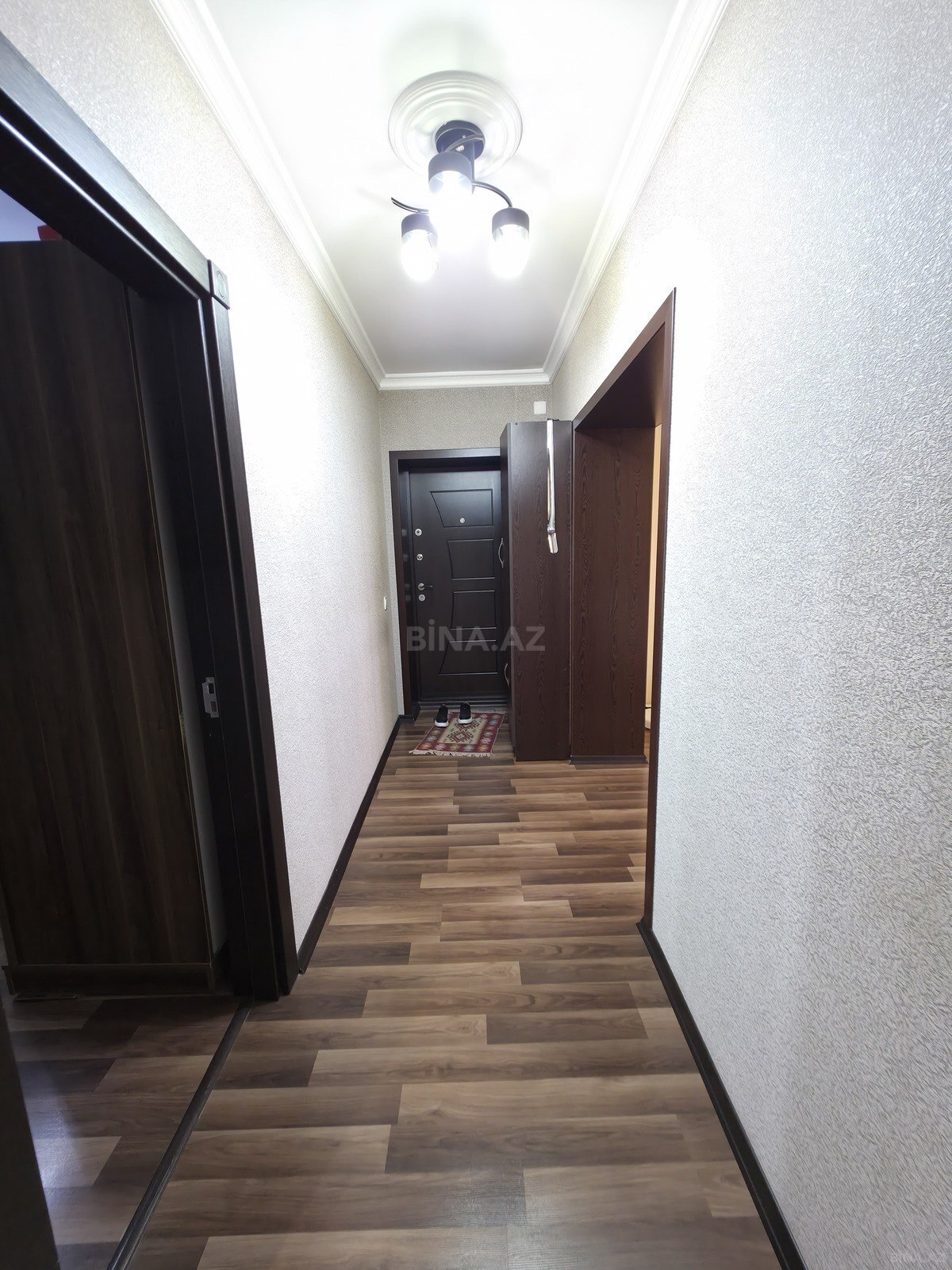 3 otaqlı Köhnə tikili, Bakıxanov q., Bakı