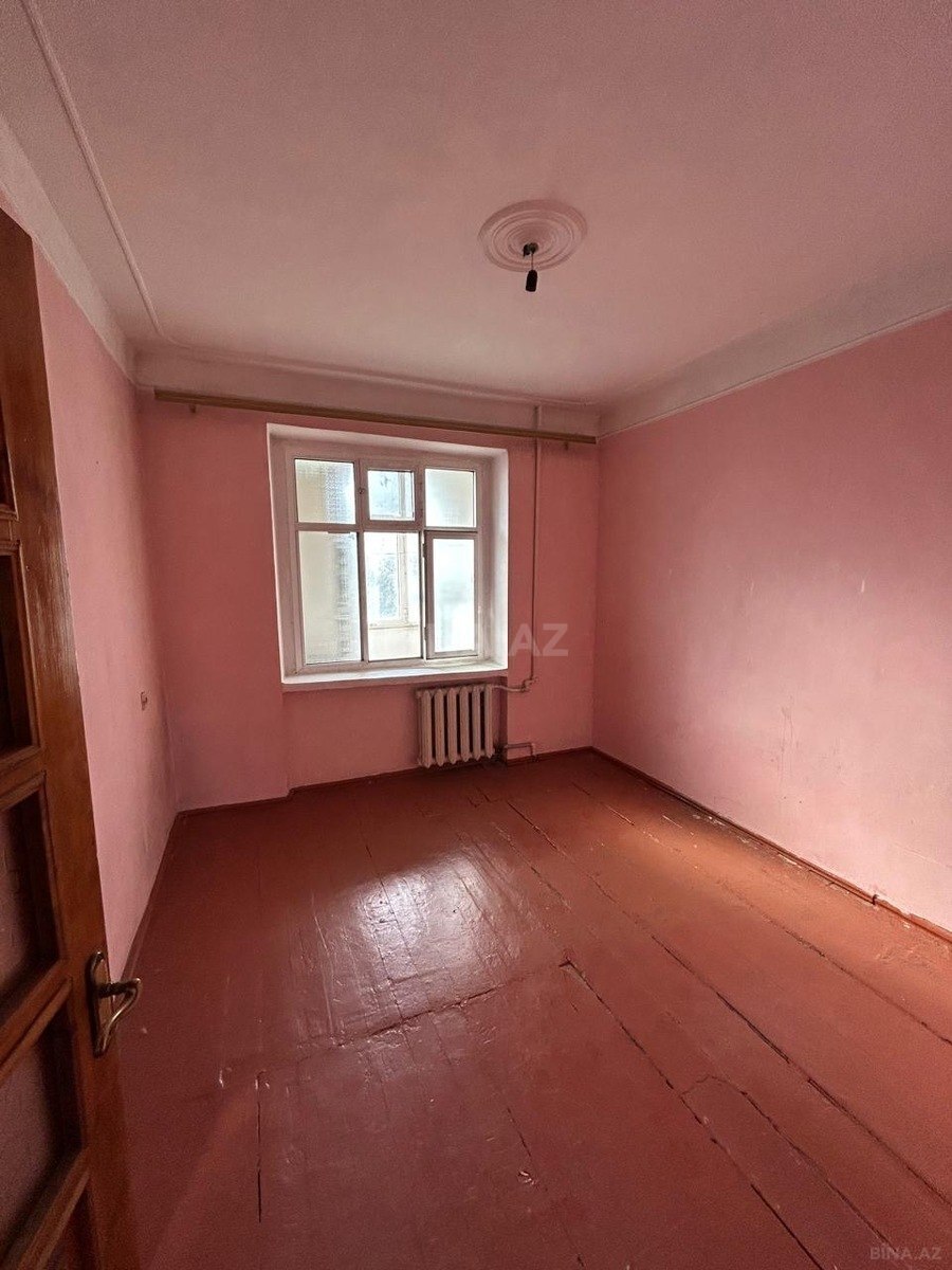 4 otaqlı Köhnə tikili, Əhmədli m., Bakı