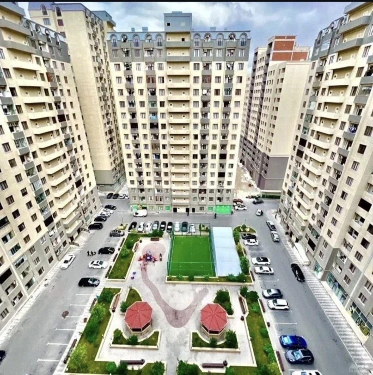 3 otaqlı Yeni tikili, Qara Qarayev m., Bakı