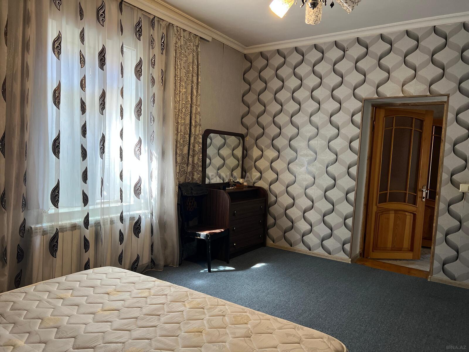 4 otaqlı Həyət evi/Bağ evi, Azadlıq Prospekti m., Bakı