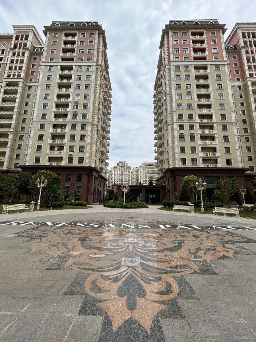 4 otaqlı Yeni tikili, Elmlər Akademiyası m., Bakı
