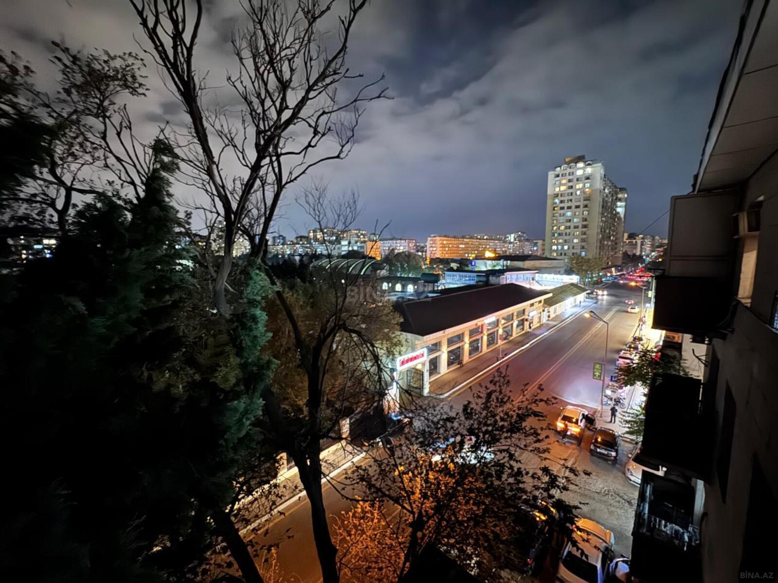 3 otaqlı Köhnə tikili, Azadlıq Prospekti m., Bakı