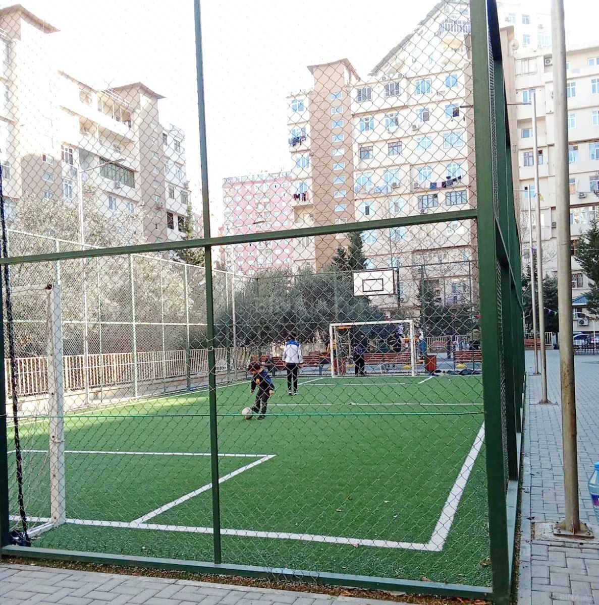 4 otaqlı Köhnə tikili, İnşaatçılar m., Bakı