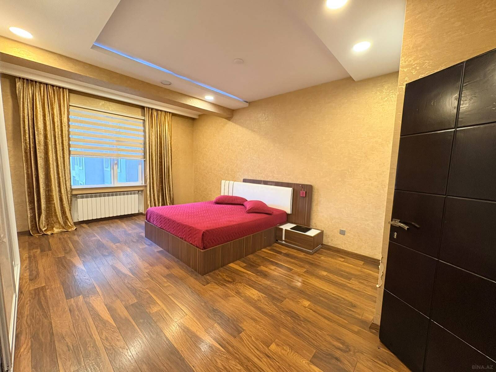 4 otaqlı Yeni tikili, Şah İsmayıl Xətai m., Bakı