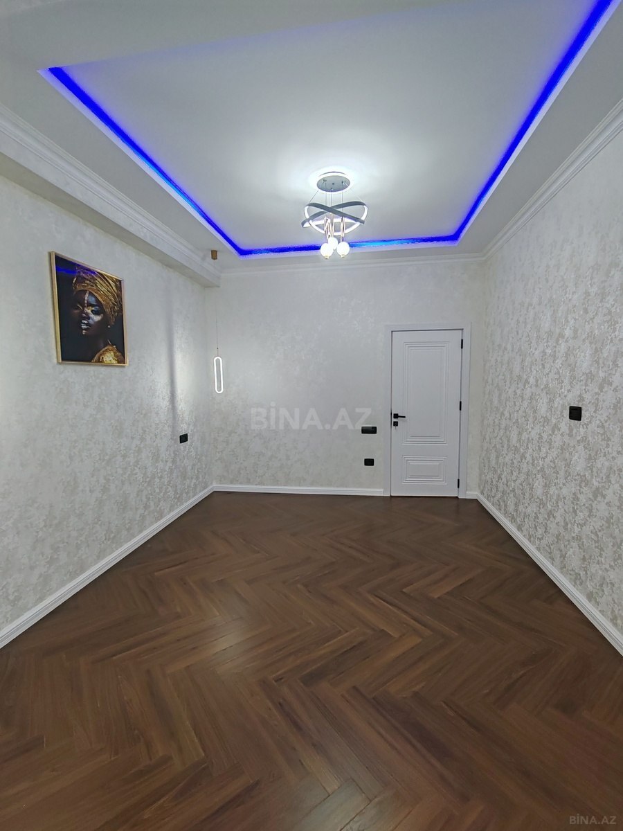3 otaqlı Yeni tikili, Xırdalan