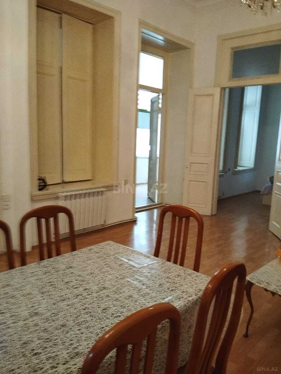 2 otaqlı Köhnə tikili, Sahil m., Bakı