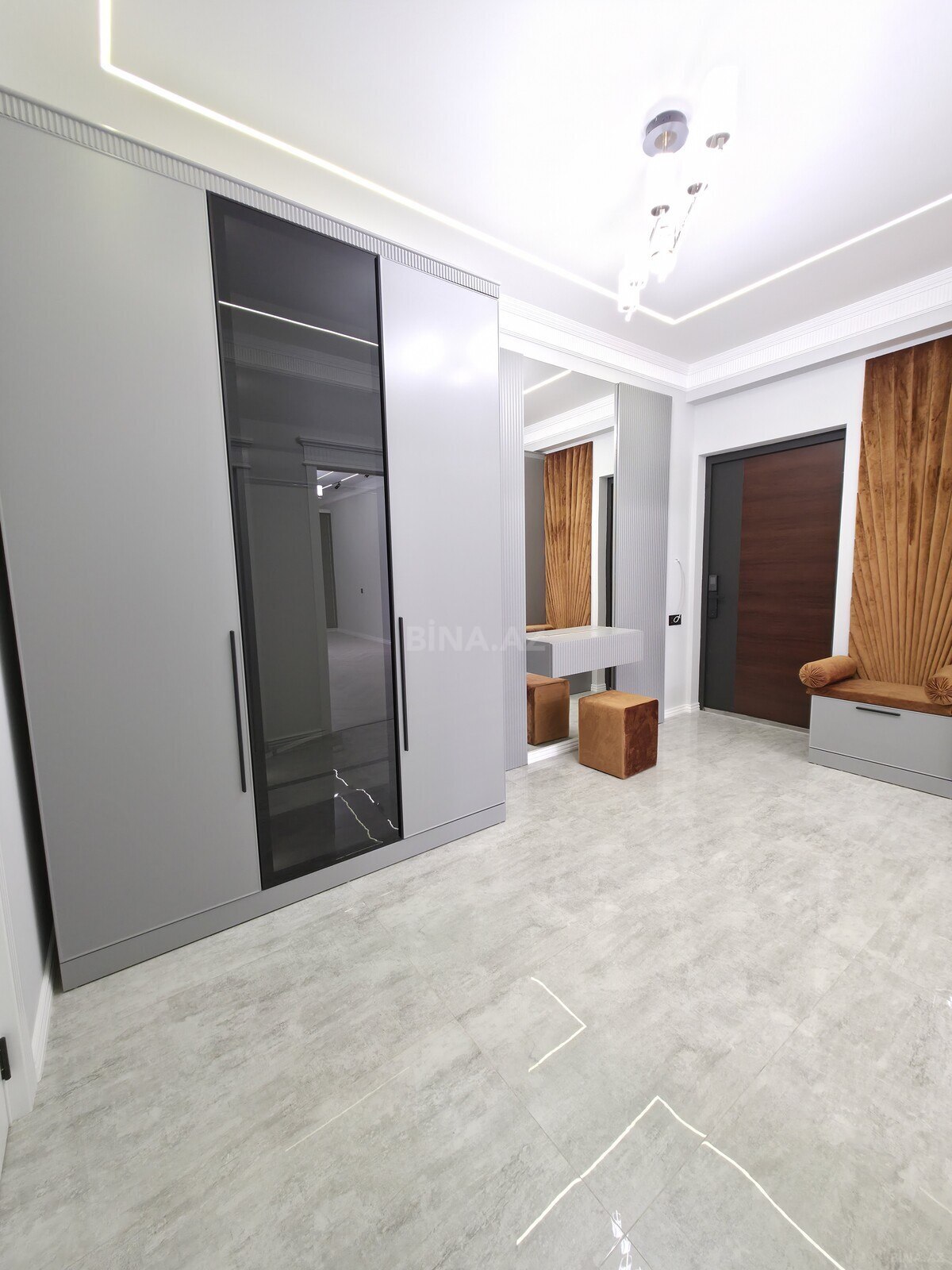 3 otaqlı Yeni tikili, Bakıxanov q., Bakı