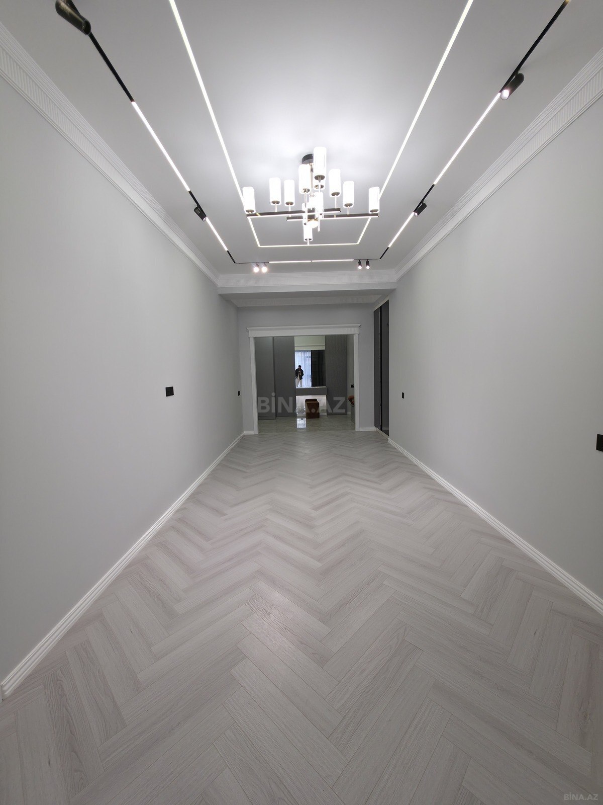 3 otaqlı Yeni tikili, Bakıxanov q., Bakı