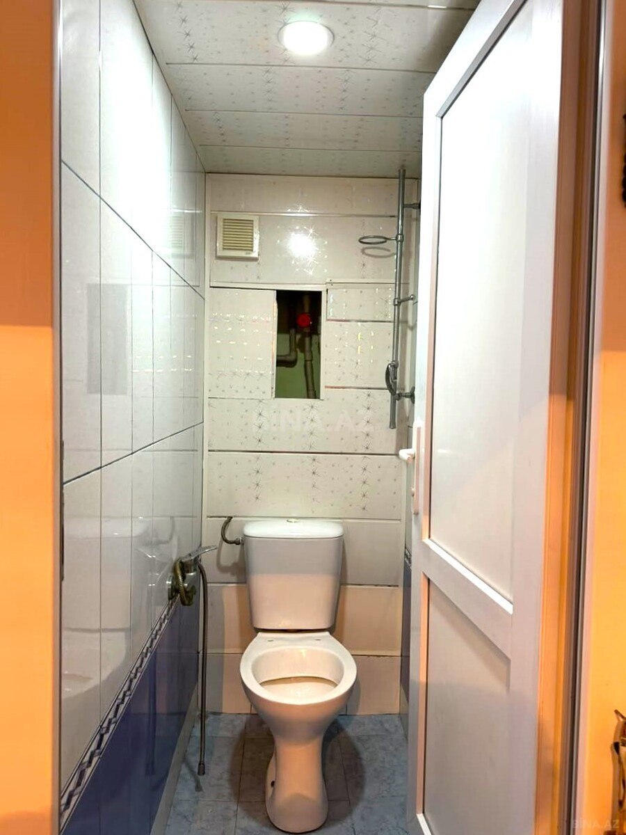 3 otaqlı Köhnə tikili, Bakıxanov q., Bakı