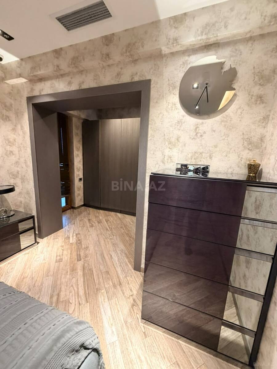 3 otaqlı Yeni tikili, Şah İsmayıl Xətai m., Bakı
