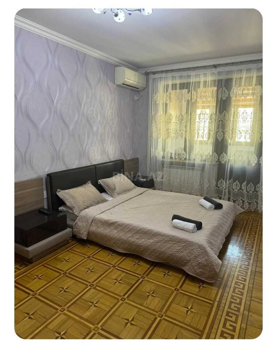 3 otaqlı Köhnə tikili, Sahil m., Bakı