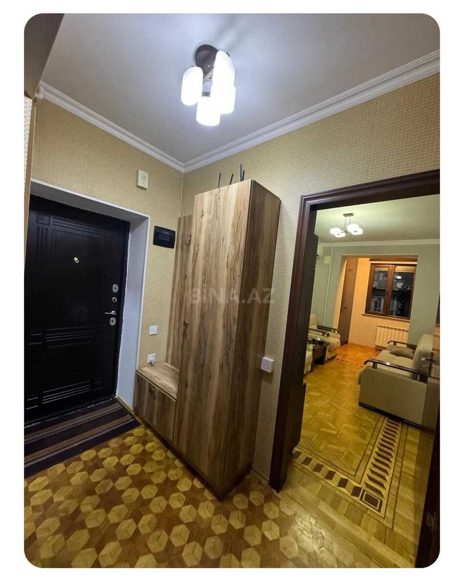 3 otaqlı Köhnə tikili, Sahil m., Bakı