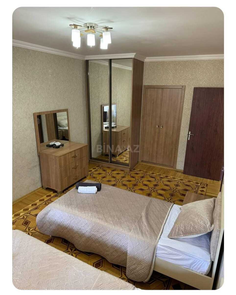 3 otaqlı Köhnə tikili, Sahil m., Bakı