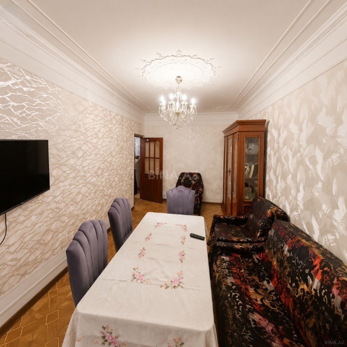 4 otaqlı Köhnə tikili, Əhmədli m., Bakı