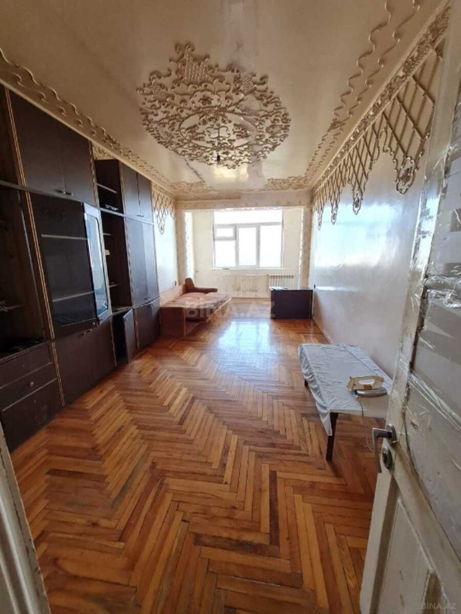 2 otaqlı Köhnə tikili, Bakıxanov q., Bakı