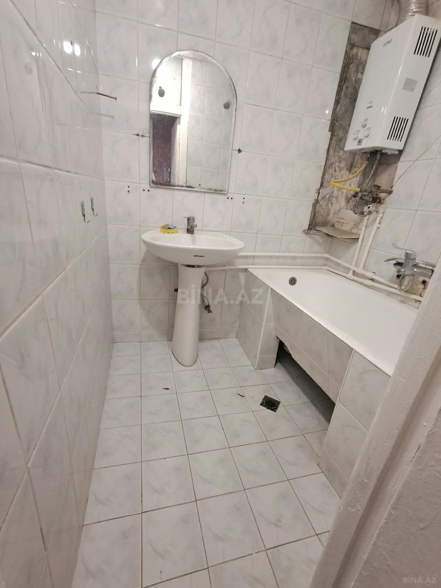 2 otaqlı Köhnə tikili, Bakıxanov q., Bakı