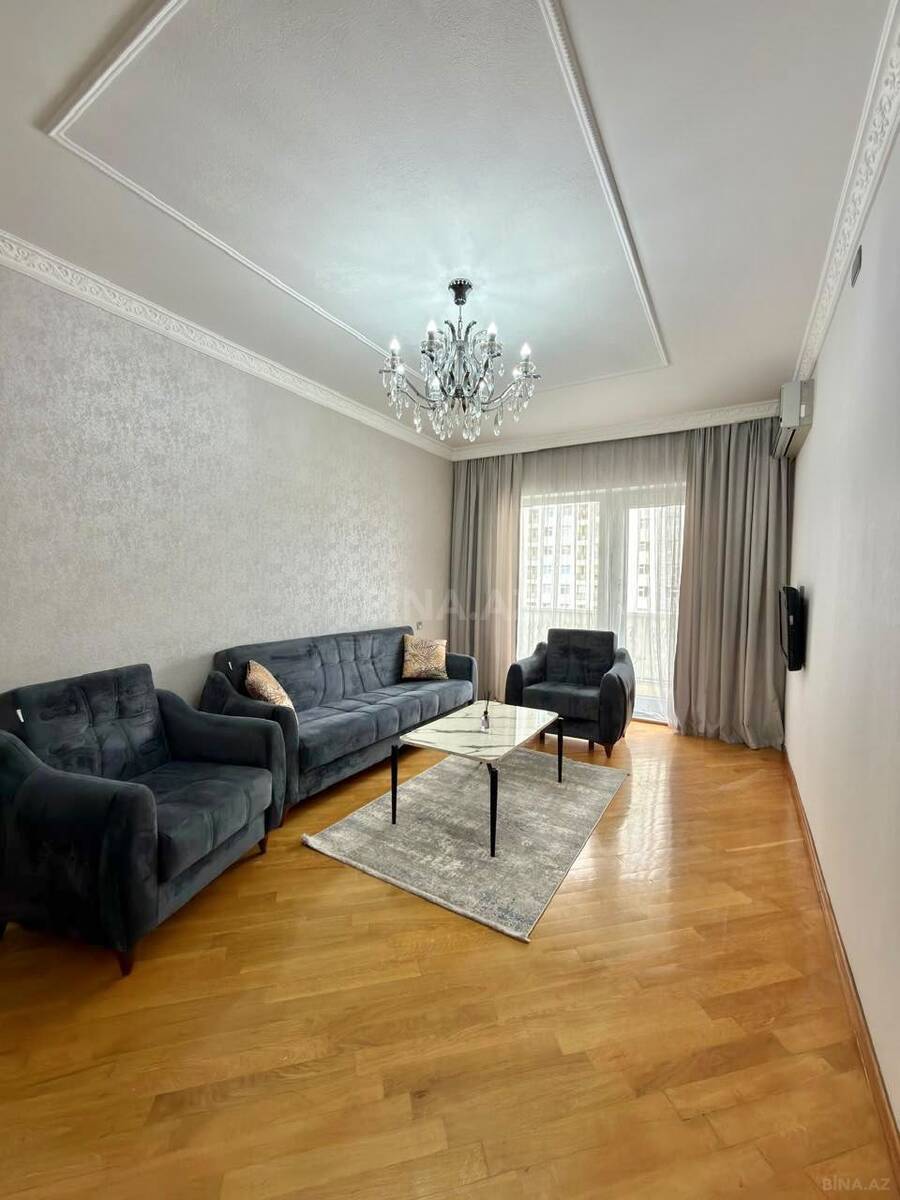 3 otaqlı Köhnə tikili, Həzi Aslanov m., Bakı