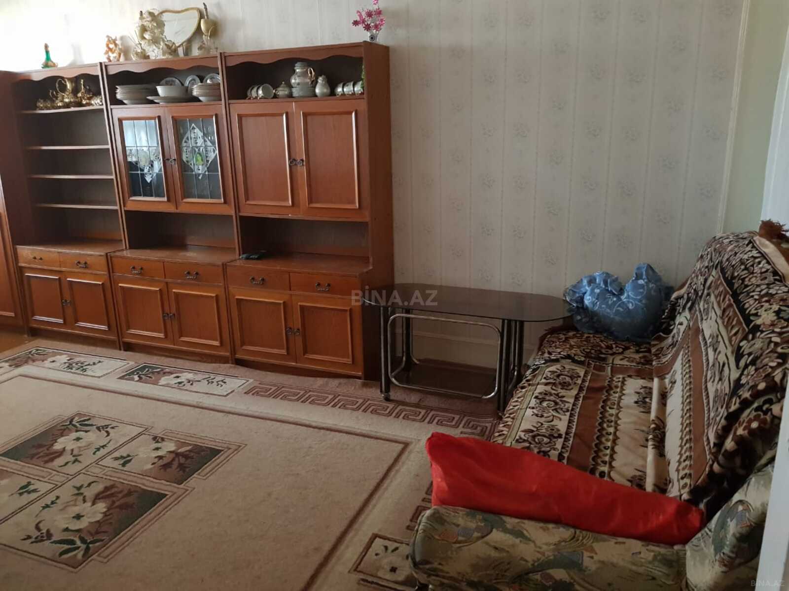 4 otaqlı Köhnə tikili, Sumqayıt