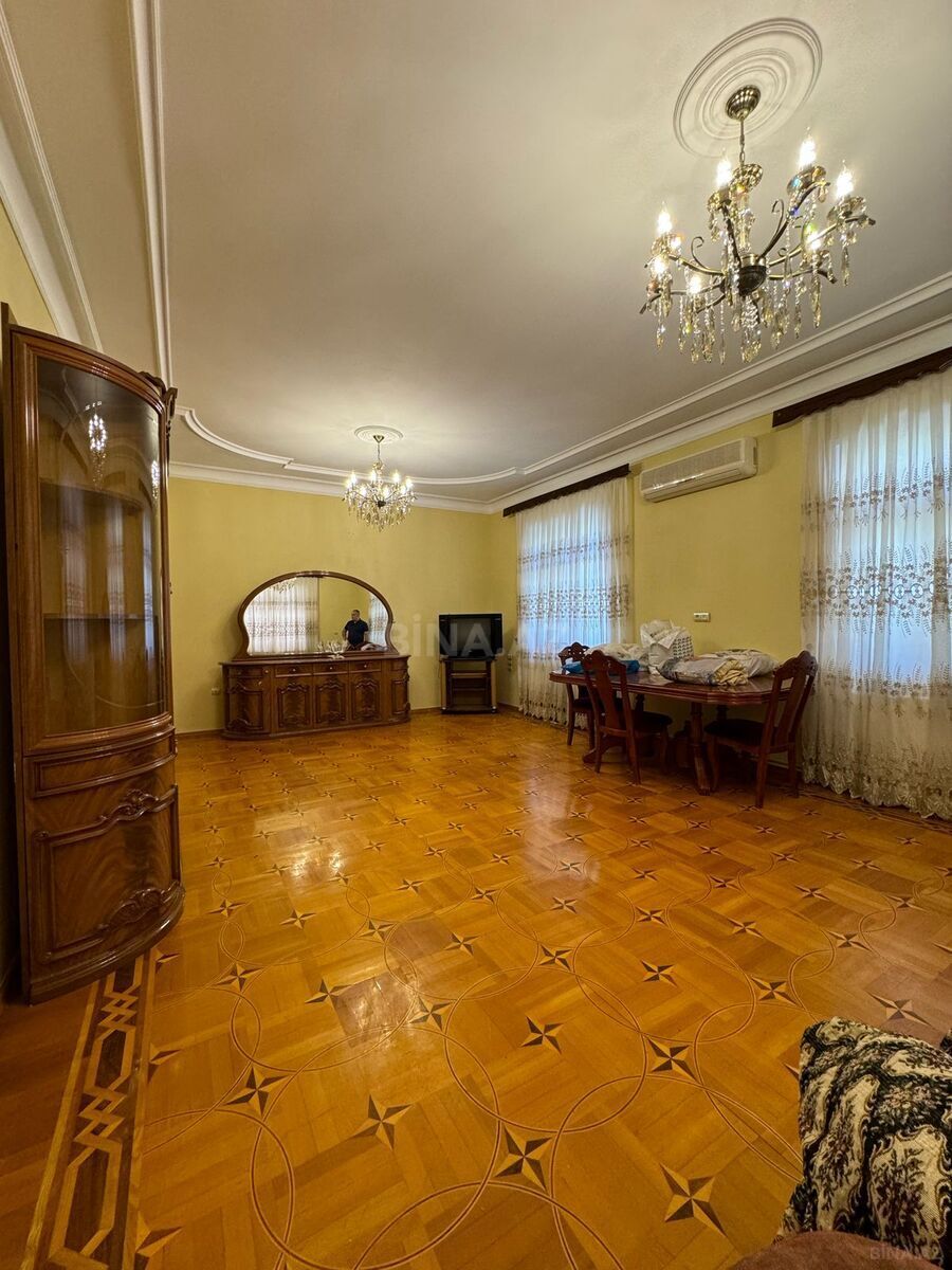 5 otaqlı Həyət evi/Bağ evi, Azadlıq Prospekti m., Bakı
