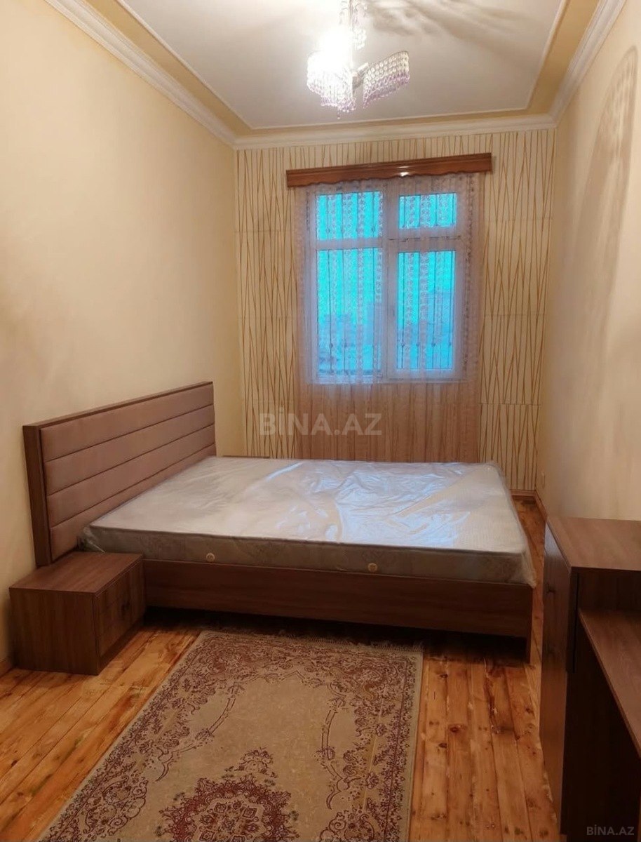2 otaqlı Köhnə tikili, İnşaatçılar m., Bakı