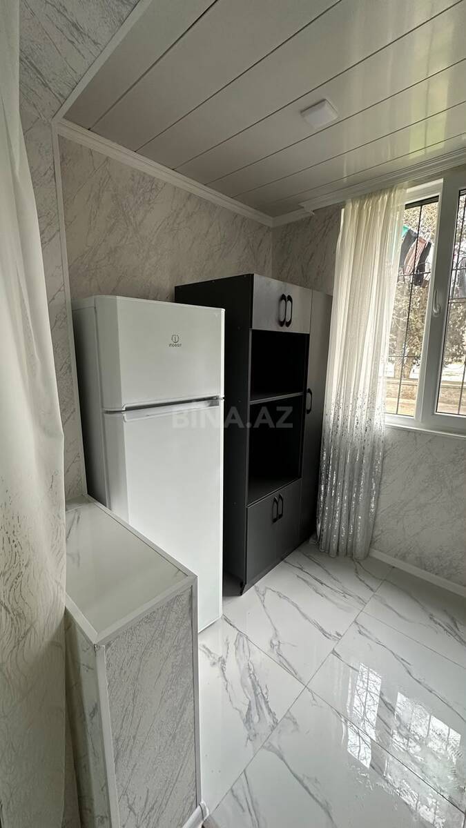 2 otaqlı Köhnə tikili, Neftçilər m., Bakı