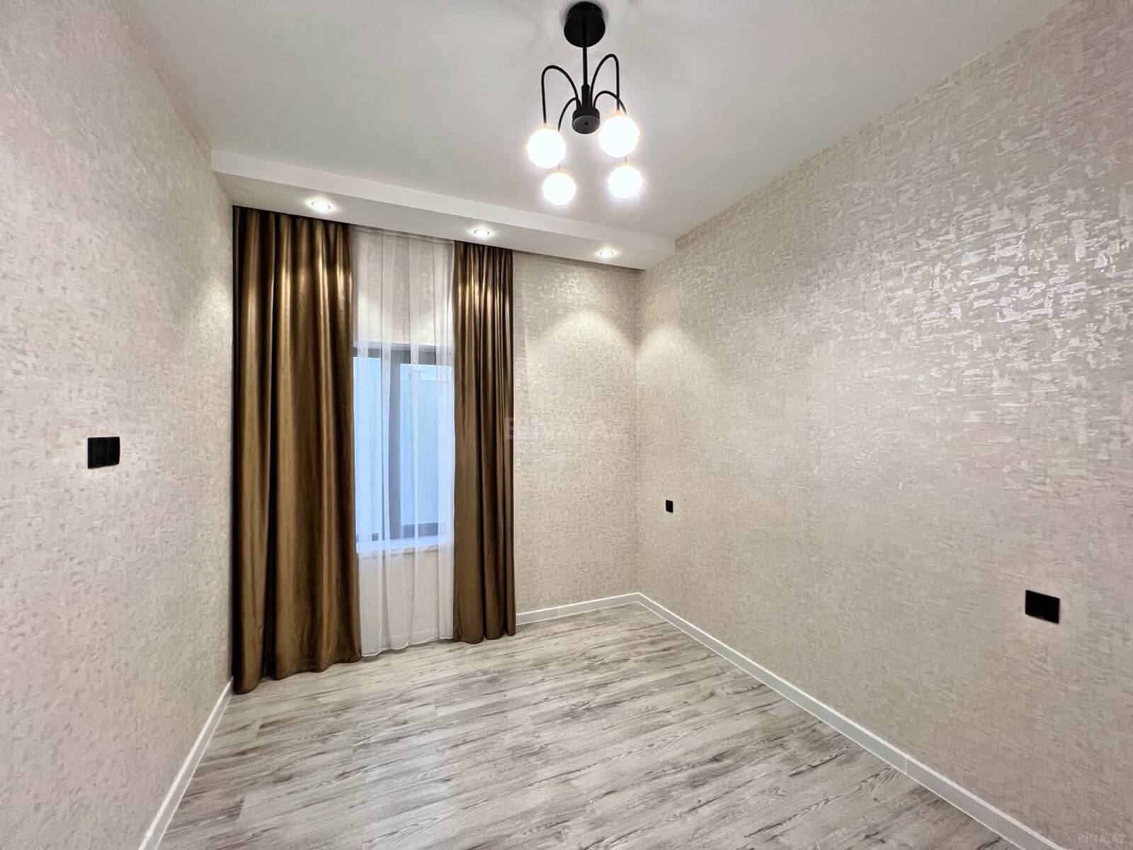 4 otaqlı Həyət evi/Bağ evi, Şüvəlan q., Bakı