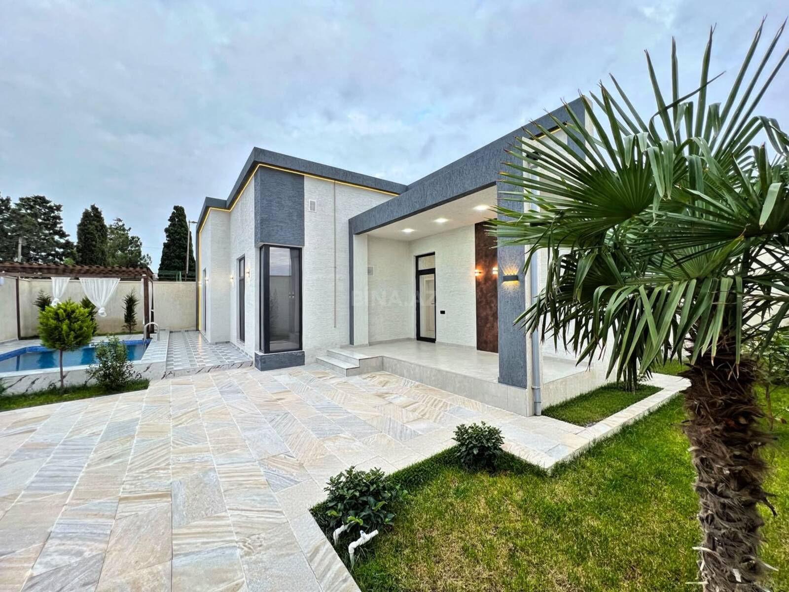 4 otaqlı Həyət evi/Bağ evi, Şüvəlan q., Bakı