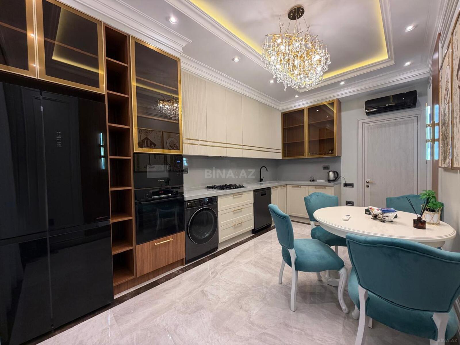 4 otaqlı Yeni tikili, 28 May m., Bakı