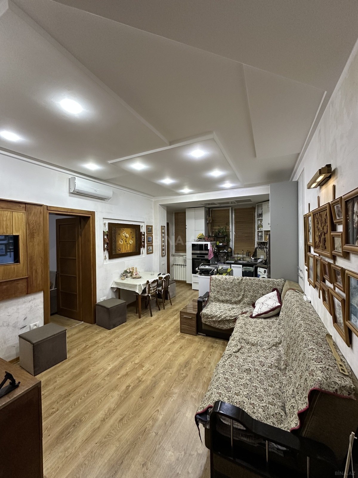 3 otaqlı Yeni tikili, İnşaatçılar m., Bakı