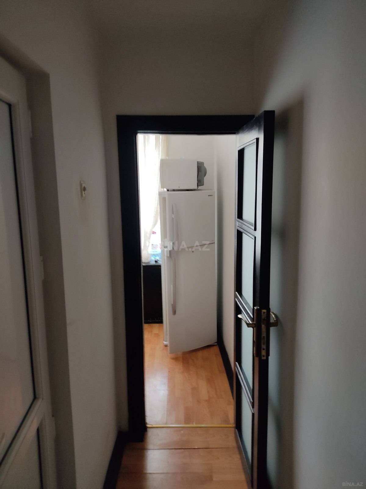 2 otaqlı Köhnə tikili, Şah İsmayıl Xətai m., Bakı