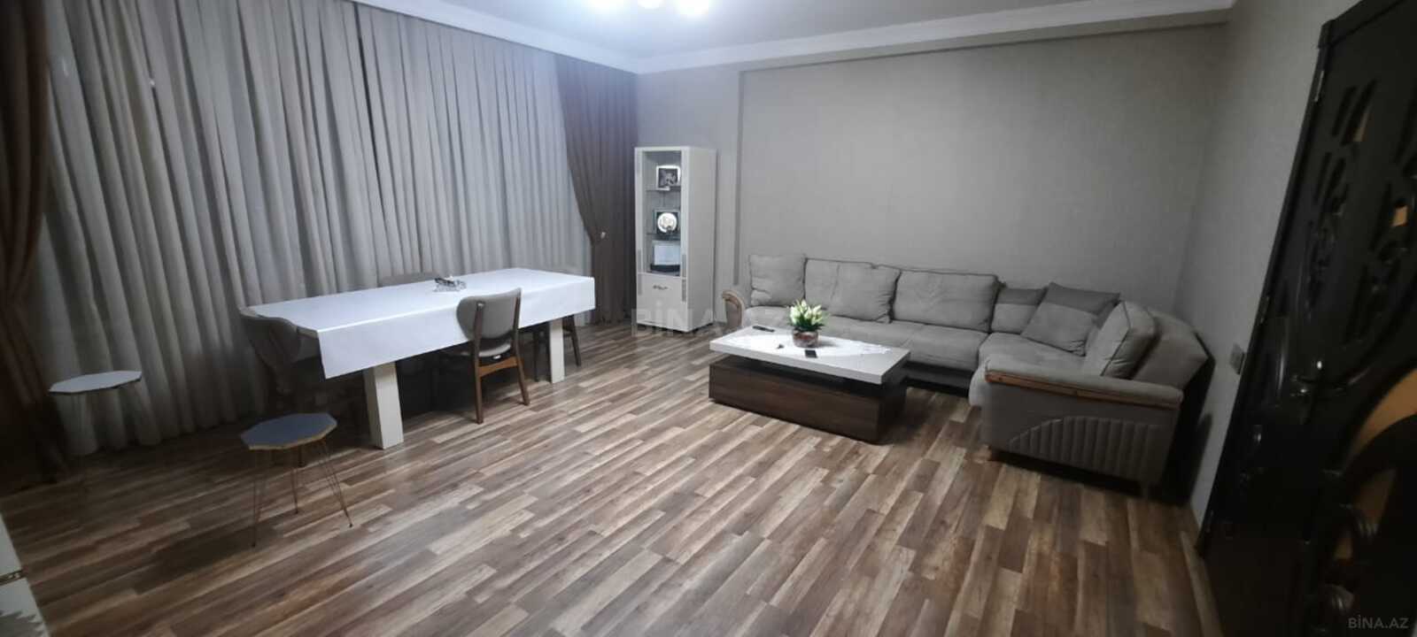3 otaqlı Yeni tikili, Şah İsmayıl Xətai m., Bakı