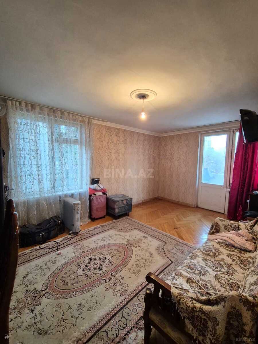1 otaqlı Köhnə tikili, Elmlər Akademiyası m., Bakı