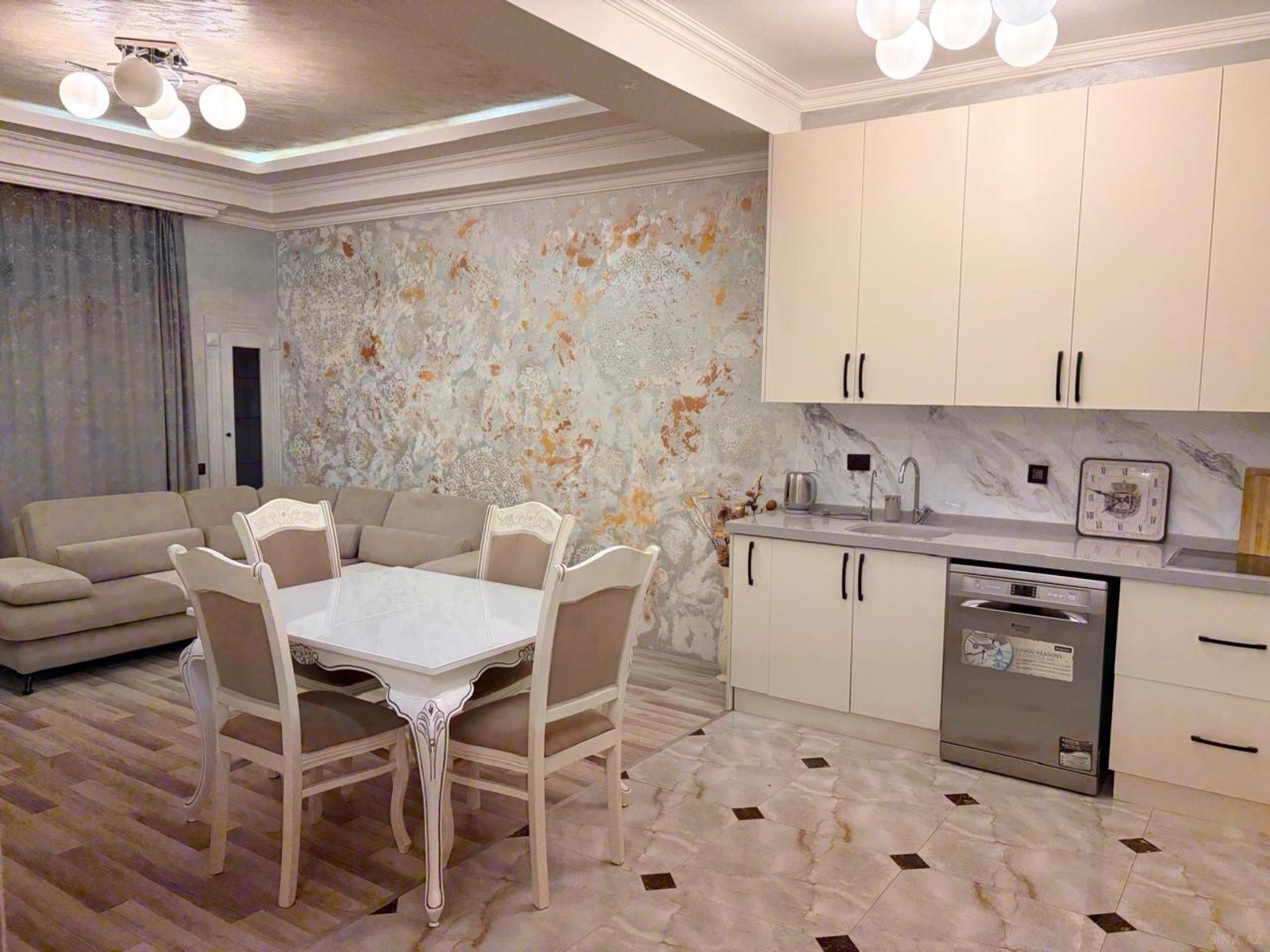 3 otaqlı Yeni tikili, Şah İsmayıl Xətai m., Bakı