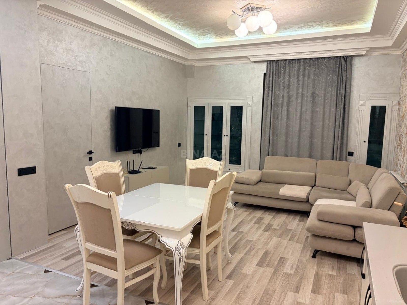 3 otaqlı Yeni tikili, Şah İsmayıl Xətai m., Bakı