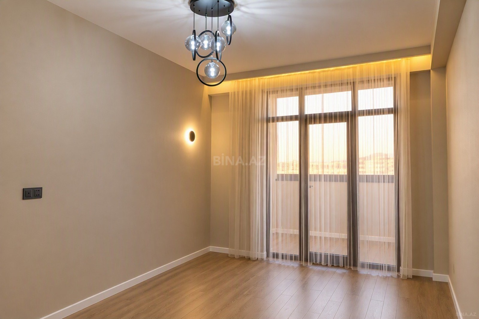 3 otaqlı Yeni tikili, 8 Noyabr m., Bakı
