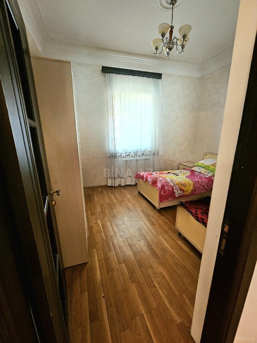 6 otaqlı Həyət evi/Bağ evi, Saray q., Bakı