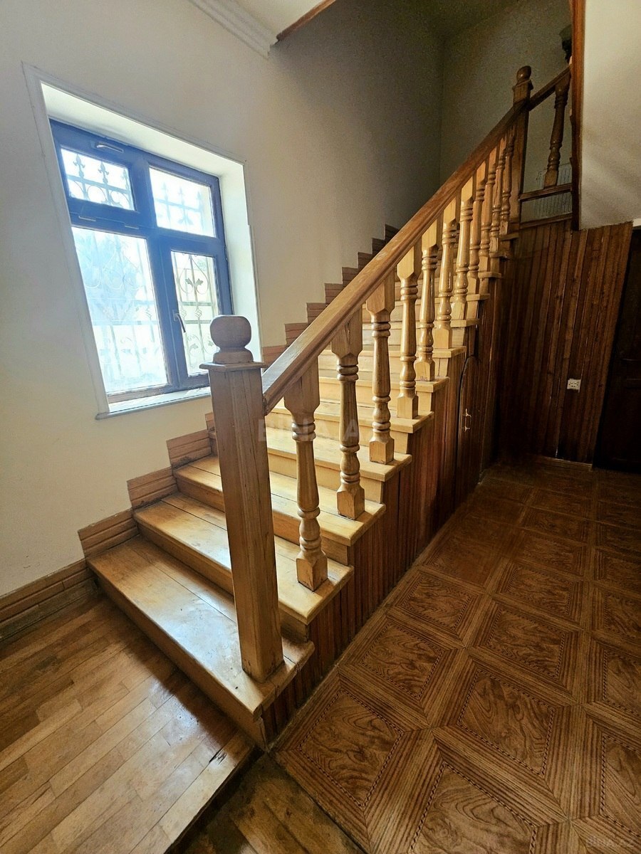 6 otaqlı Həyət evi/Bağ evi, Saray q., Bakı
