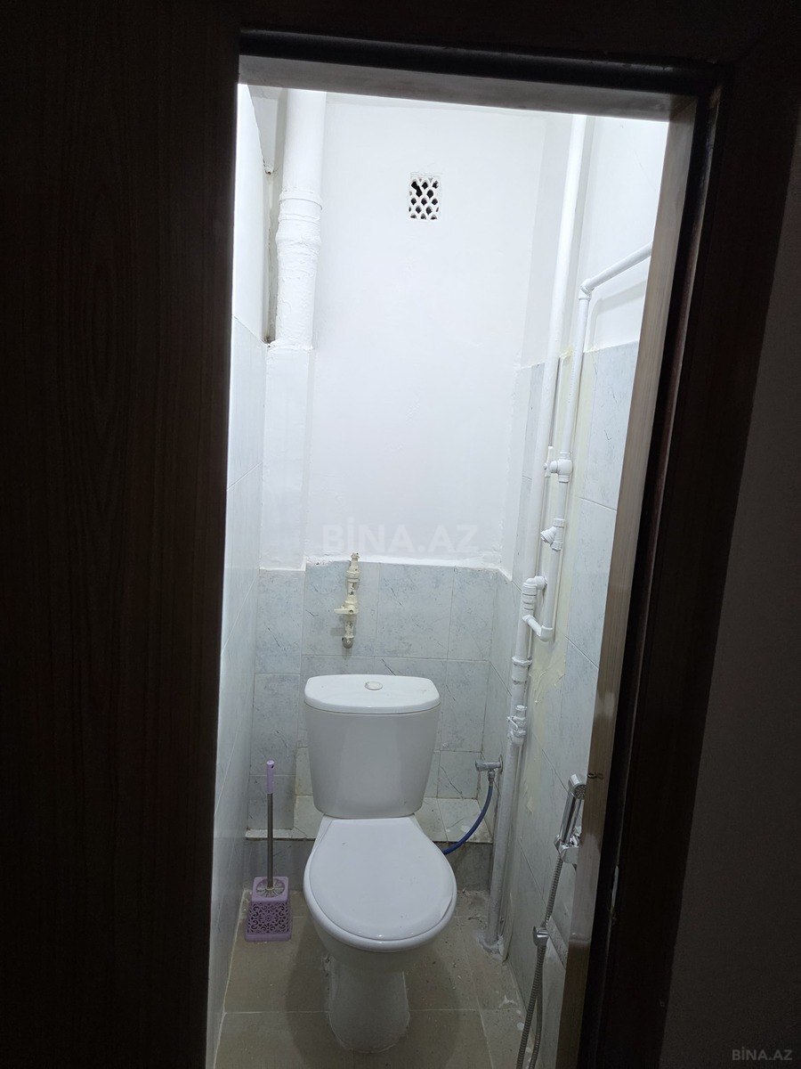 4 otaqlı Köhnə tikili, Elmlər Akademiyası m., Bakı