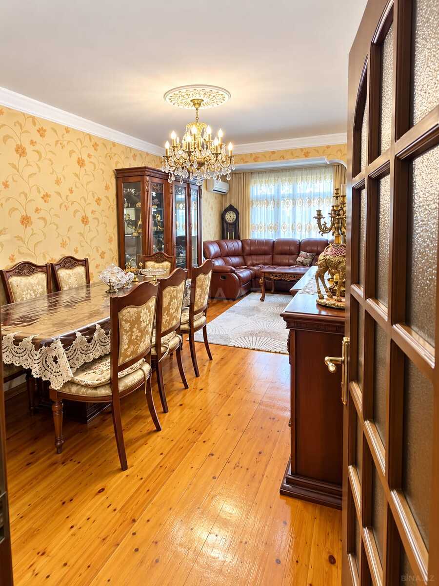 2 otaqlı Köhnə tikili, Neftçilər m., Bakı