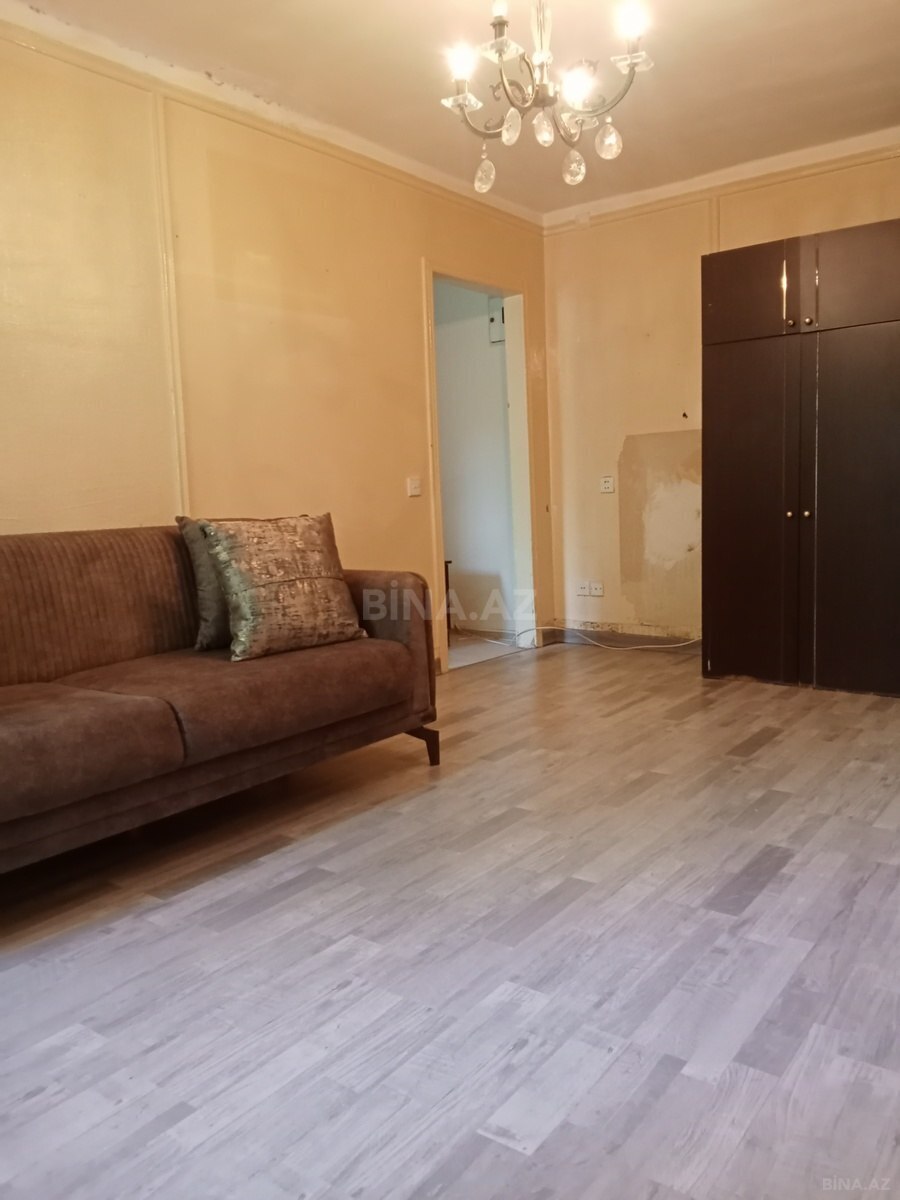 1 otaqlı Köhnə tikili, Bakıxanov q., Bakı