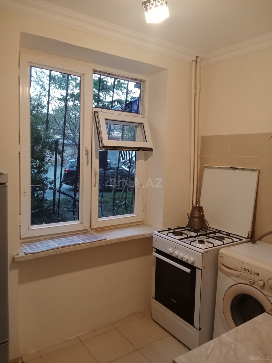 1 otaqlı Köhnə tikili, Bakıxanov q., Bakı