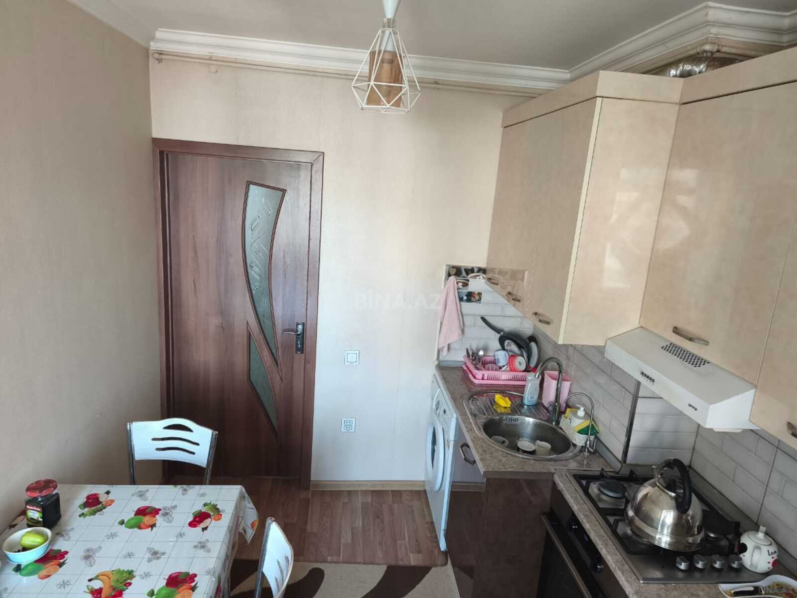 2 otaqlı Köhnə tikili, Əhmədli m., Bakı